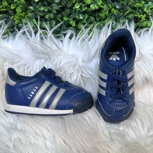 Adidas Blue‎  and gray Samoa euc